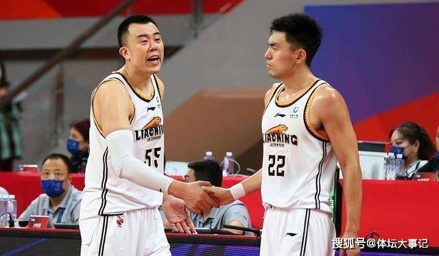 湖人迎来三连胜升至西区第四 距离第二仅差0.5个胜场NBA季中锦标赛半决赛，湖人以133-89狂胜鹈鹕，杀进决赛将对阵步行者。